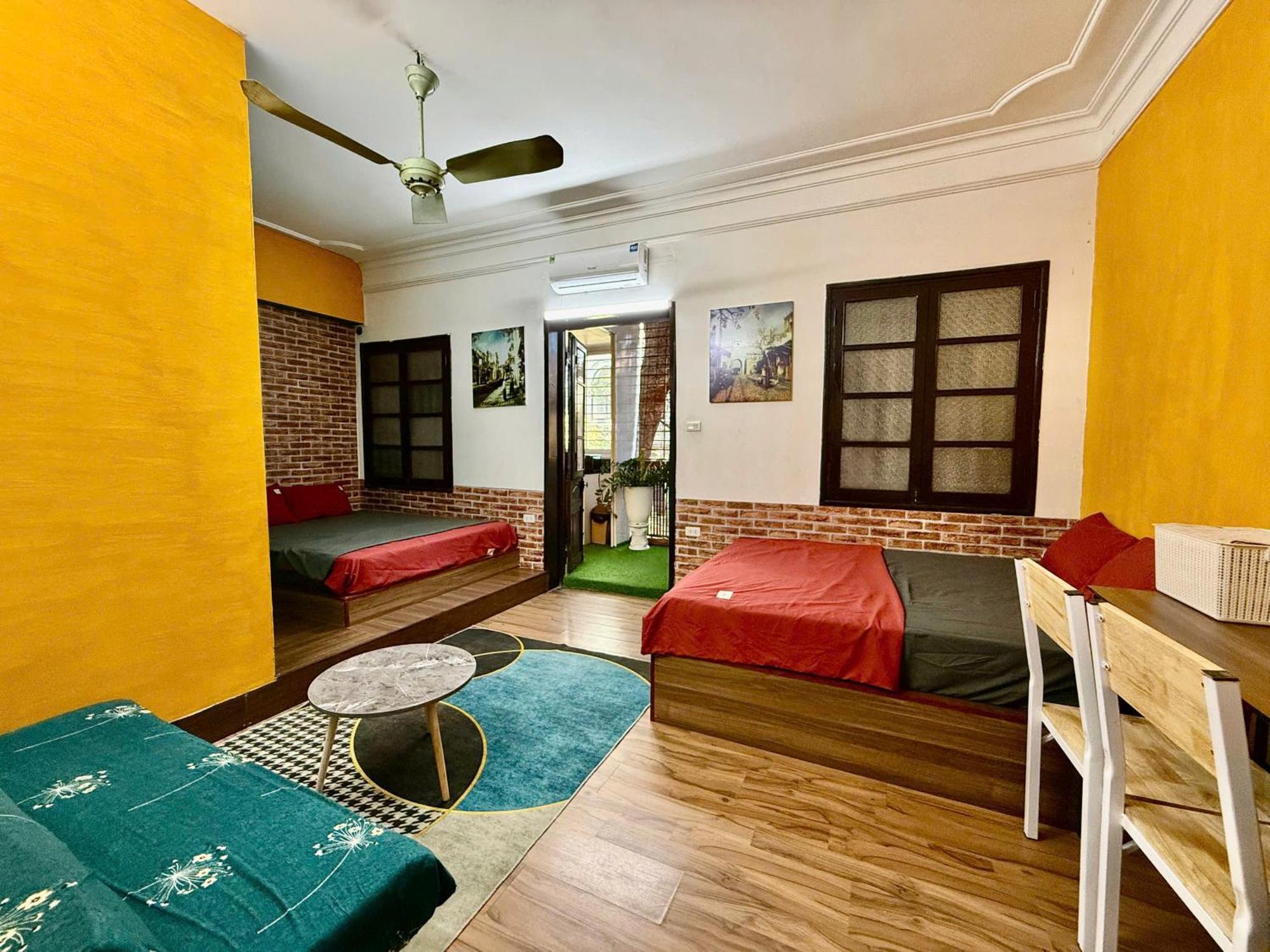 Appartement House With Balcony,k 1,old Quarter,3 Mins To Hoankiem *