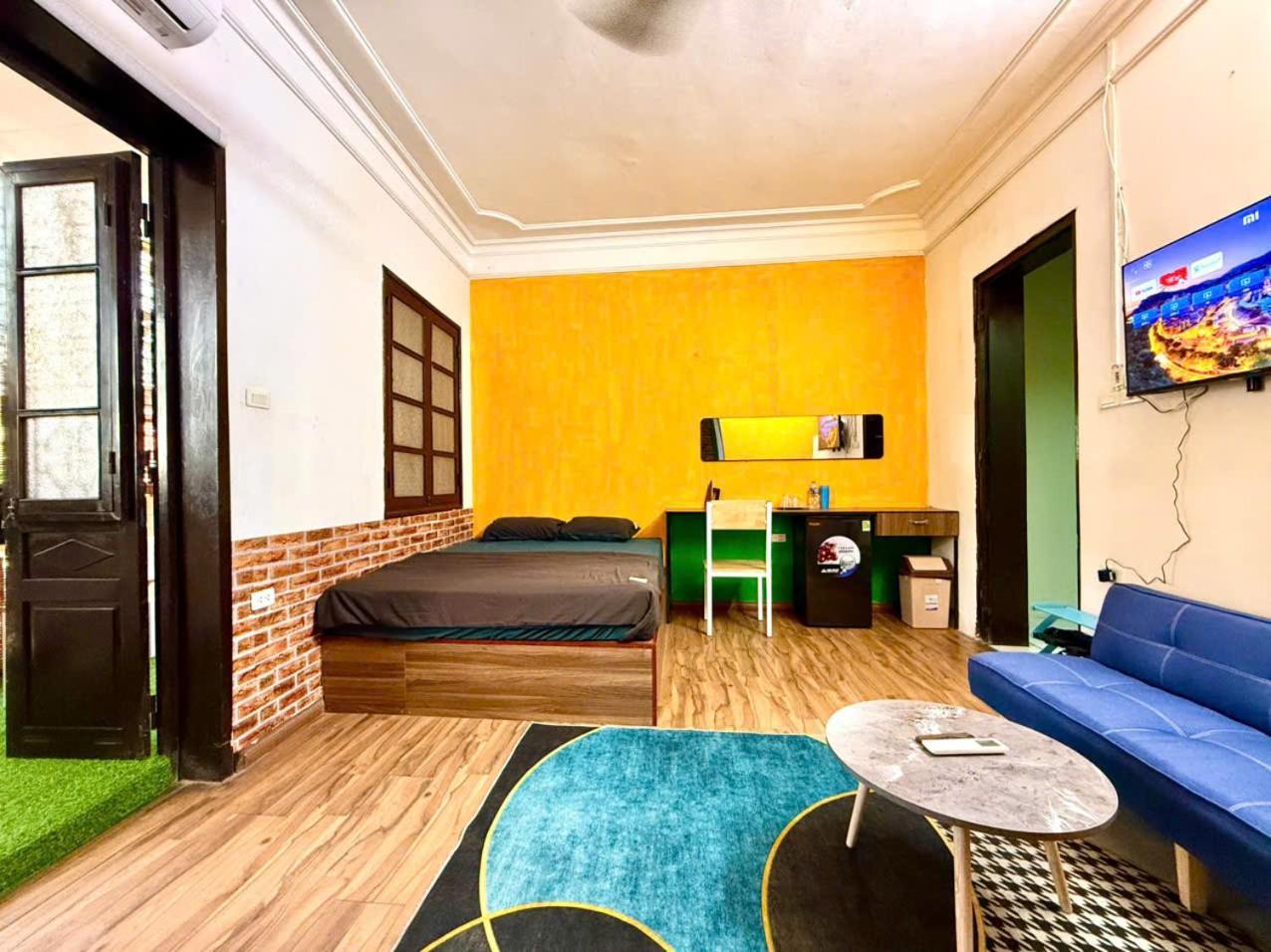 Appartement House With Balcony,k 1,old Quarter,3 Mins To Hoankiem *